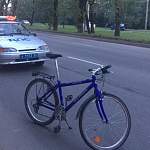 Легкий поворот руля привел нетрезвого новгородского велосипедиста к столкновению с автобусом