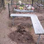 На кладбище в Новгородской области орудуют вандалы — виновный найден, но не наказан