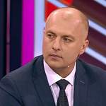 Ведущий Первого канала Александр Гордон извинился перед главой Демянского района