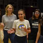 В Новгородском театре для детей и молодежи «Малый» идёт Зимний призыв волонтеров 