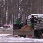 В Великом Новгороде применили остроумный способ посыпки улиц песком