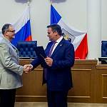 Ряд жителей региона наградили поощрениями президента и поощрениями Новгородской области