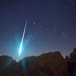 На этой неделе нас ждут два красивых астрономических события: метеорный поток и комета!
