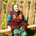 Последняя жительница деревеньки Астратово не хочет из неё уезжать даже на девятом десятке лет