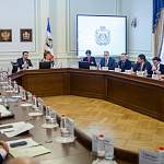 Правительство, облдума и общественники обсудили развитие нацпроекта «Демография» на Новгородчине