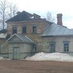 Жители Любытина уверены в поджоге здания XIX века