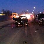 В Новгородском районе в лоб столкнулись инкассаторский автомобиль и легковушка