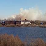В Новгородской области пожарные тушат более 30 полей