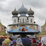Новгородцы побывали на празднике Тихвинской иконы Богоматери: фоторепортаж