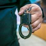 В Новгородской области бывший полицейский осужден за обещание помочь наркоторговцу