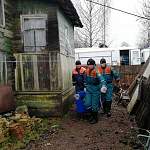 В Новгородскую область прибыли спасатели Невского спасательного центра МЧС России 