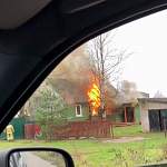 На пожаре в Шимске пострадал человек 