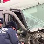 В выходные по вине автолихачей в Новгородской области пострадало пять человек