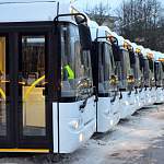 Фото: новые автобусы Великого Новгорода оборудованы пандусами для инвалидов и видеокамерами
