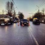 В Великом Новгороде две женщины попали под колёса автомобиля