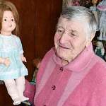 В коллекции боровичской пенсионерки хранится 1360 кукол
