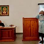 Сегодня новгородские священники прошли инструктаж по работе в период пандемии