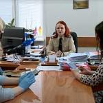 В Великом Новгороде нашли коронавирус у медработника, который работал в двух детсадах