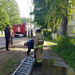 Глава Любытинского района поблагодарил пожарных:  сегодня утром они предотвратили беду