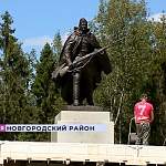 Сегодня на новгородском участке трассы М-11 в районе Мясного Бора установили памятник погибшим защитникам Отечества