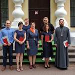 Епископ Юрьевский Арсений и священник Евгений Зайцев получили красные дипломы НовГУ