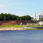 Мэрия Великого Новгорода объявила купальный сезон открытым