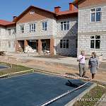 Елена Писарева: в Окуловском районе в новые комфортные дома из аварийного фонда переедут 486 человек