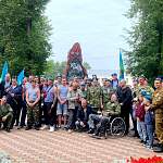 Боровичские десантники собрались у памятного знака воинам-интернационалистам