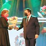 Губернатор Андрей Никитин вручил награды новгородским аграриям