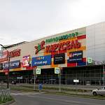 Из-за пандемии в Новгородской области детям до 17 лет запретят посещение торговых центров без сопровождения взрослых