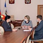 Елена Писарева провела рабочую встречу с главой Новгородского района Олегом Шаховым