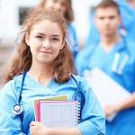 В России будут ежегодно увеличивать число бюджетных мест для обучения врачей, учителей и айтишников 