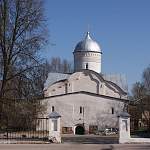 Прихожане новгородского православного храма отмечают память священномученика Климента, папы Римского