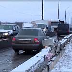 В ближайшие выходные в Великом Новгороде планируют полностью перекрыть Колмовский мост 