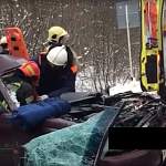 Два человека пострадали в ДТП с участием снегоуборочной машины в Новгородском районе