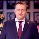 Видео: губернатор Новгородской области Андрей Никитин поздравил жителей региона с Новым годом 