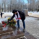 Новгородские единороссы возложили цветы в день 77-летия освобождения Новгорода