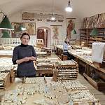 Новгородский музей-заповедник открывает для посетителей мастерскую реставраторов Грековых
