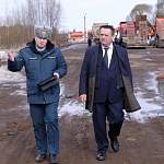 Загрязненный нефтепродуктами грунт начнут вывозить из Великого Новгорода на специальный полигон уже завтра