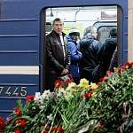 В Санкт-Петербурге вспоминают жертв теракта в метро 3 апреля 2017 года