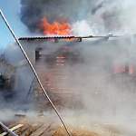 На пожаре в Валдайском районе два человека получили ожоги