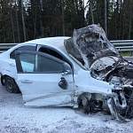 На М-11 в Окуловском районе в страшной аварии чудом выжили водитель и пассажир