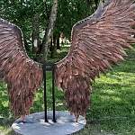 В новгородском парке «30 лет Октября» восстановили арт-объект «Крылья»