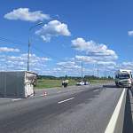 В Новгородском районе в аварии с тремя грузовыми авто погиб водитель одного из них