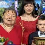 Дети из Шимского района передали трогательный подарок Леониду Якубовичу