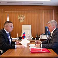 Александр Дронов и Ирек Файзуллин обсудили реализацию важных программ и проектов Александр Дронов и Ирек Файзуллин обсудили реализацию важных программ и проектов