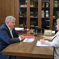 Александр Дронов и Татьяна Лебедева обсудили итоги единого дня голосования Александр Дронов и Татьяна Лебедева обсудили итоги единого дня голосования