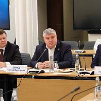Александр Дронов обсудил на заседании в Москве развитие и перспективы НовГУ
