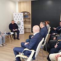 Александр Дронов поддержал создание общественных палат в округах