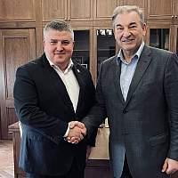 Александр Дронов встретился с легендой хоккея Владиславом Третьяком